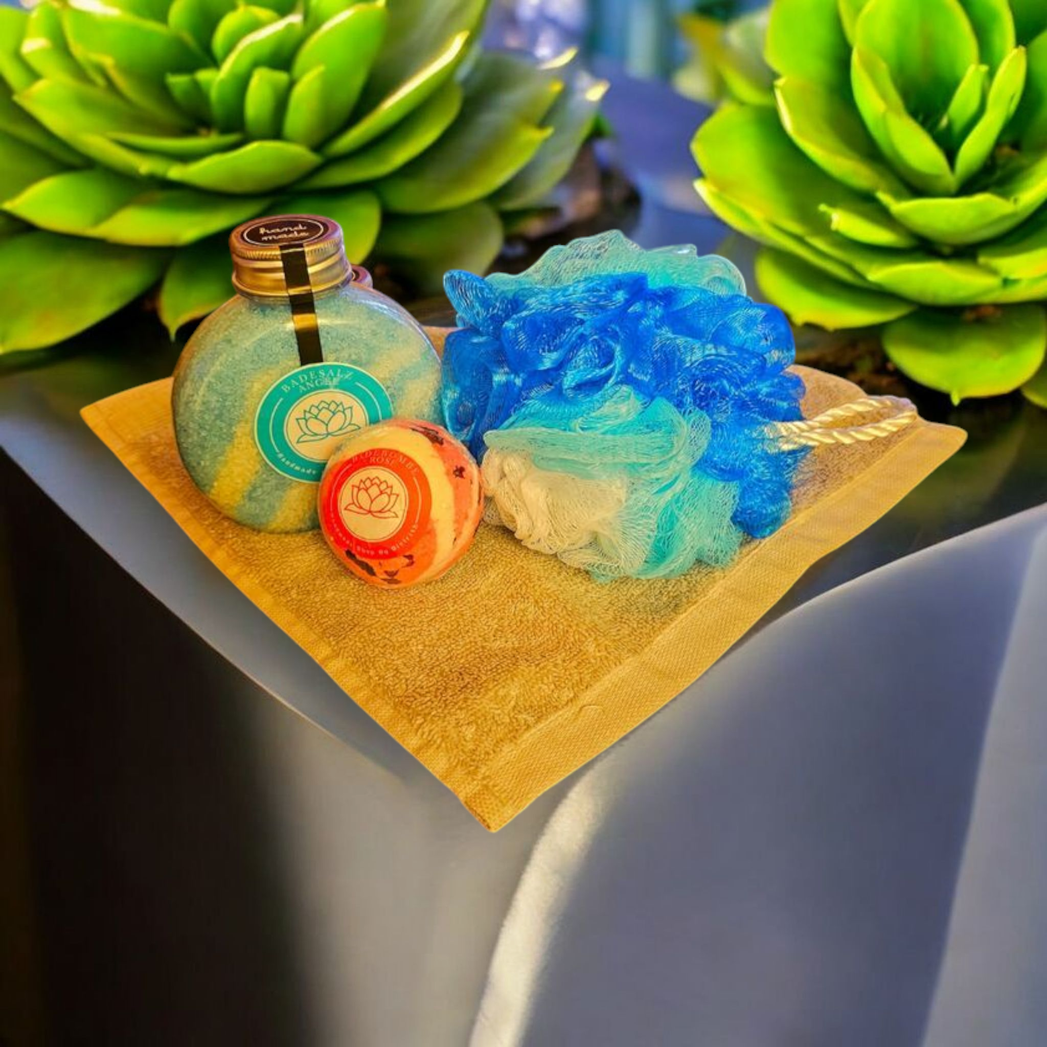 Geschenkkorb L